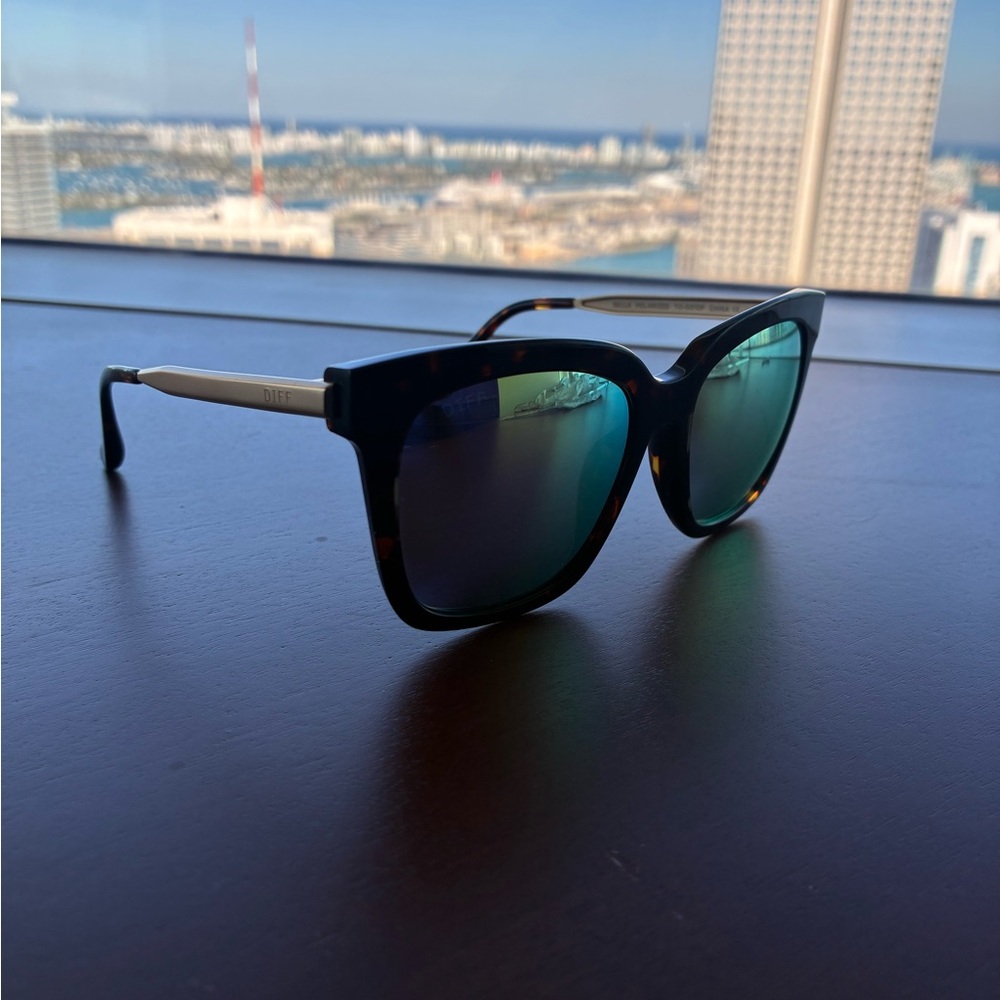 Diff Sunglasses - image 6